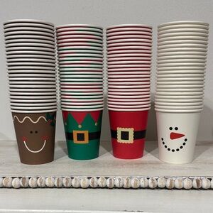 Festive Holiday Paper Cups Set